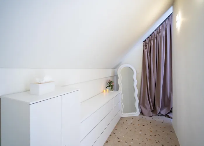 Six Star 4, Stylish 2br With Rice Field View Villa